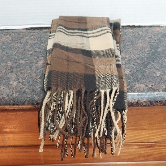 Cashmere Brown Plaid Scarf.....NEW WITH OUT TAG. - Picture 1 of 4
